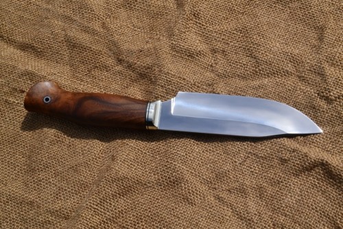 Нож Аскет - сталь D2, мельхиоровое литьё, фибра, корень ореха.